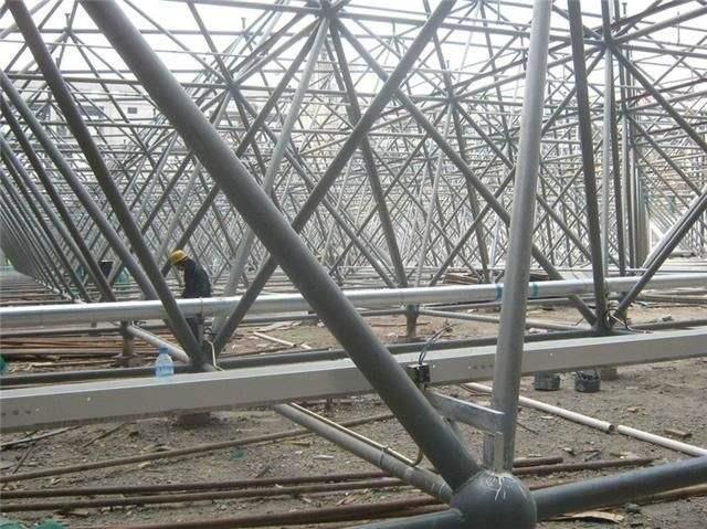 五大连池盘点螺栓球网架对选材方面的4点要求